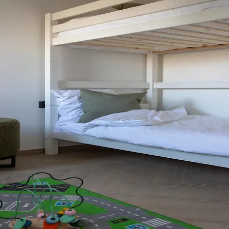 Modern By Sea, Cleaning Included Ferienhaus